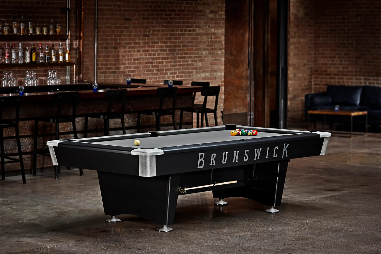Brunswick Black Wolf 9' Pro Pool Table - Image 5